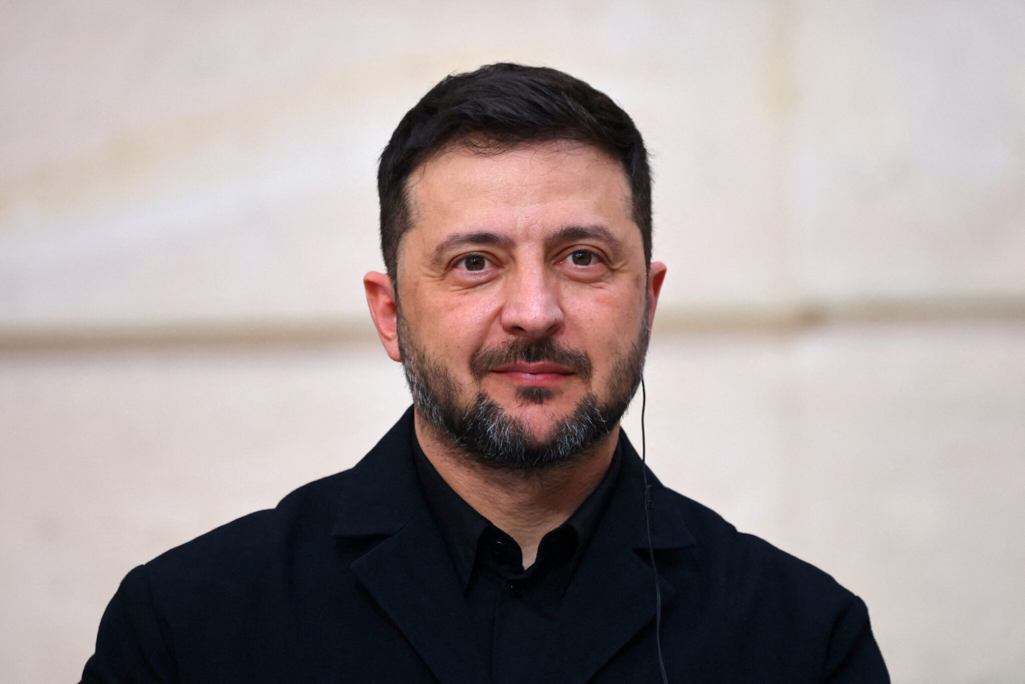 Ο Β.Ζελένσκι απαιτεί δήμοι της Βρετανίας που ελέγχονται από το κόμμα του Ν.Φάρατζ να υψώσουν την ουκρανική σημαία!