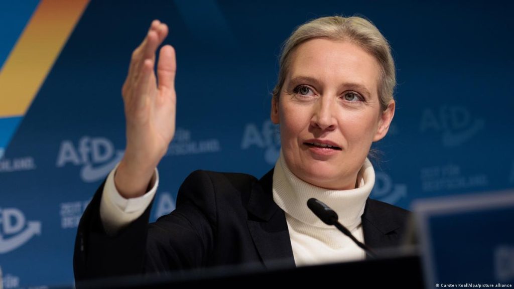 «Μύδροι» από την ηγέτιδα του AfD στην Ουκρανία: «Πρέπει να πληρώσετε αποζημιώσεις»