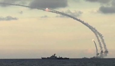 Εφοδιάζονται με κεφαλές υποπυρομαχικών οι ρωσικοί πύραυλοι Kalibr (βίντεο)