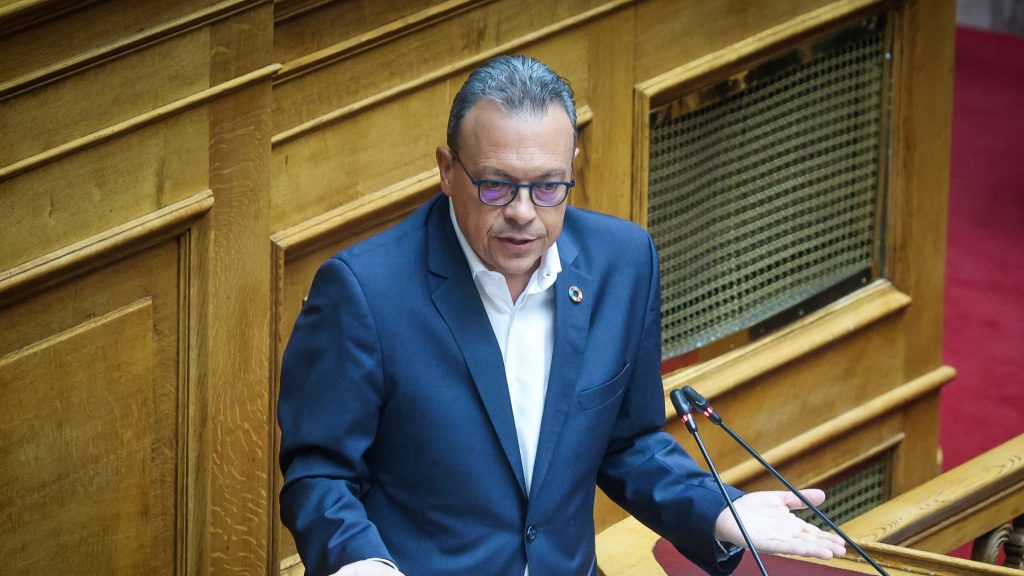 Σ.Φάμελλος: «Καμία συναίνεση στην συνταγματική αναθεώρηση με την παρούσα κυβέρνηση»