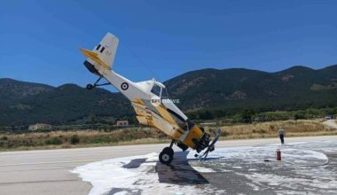Λέσβος: Αεροσκάφος PZL της 359 ΜΑΕΔΥ «καρφώθηκε» με την μύτη στον αεροδιάδρομο! (φωτο)