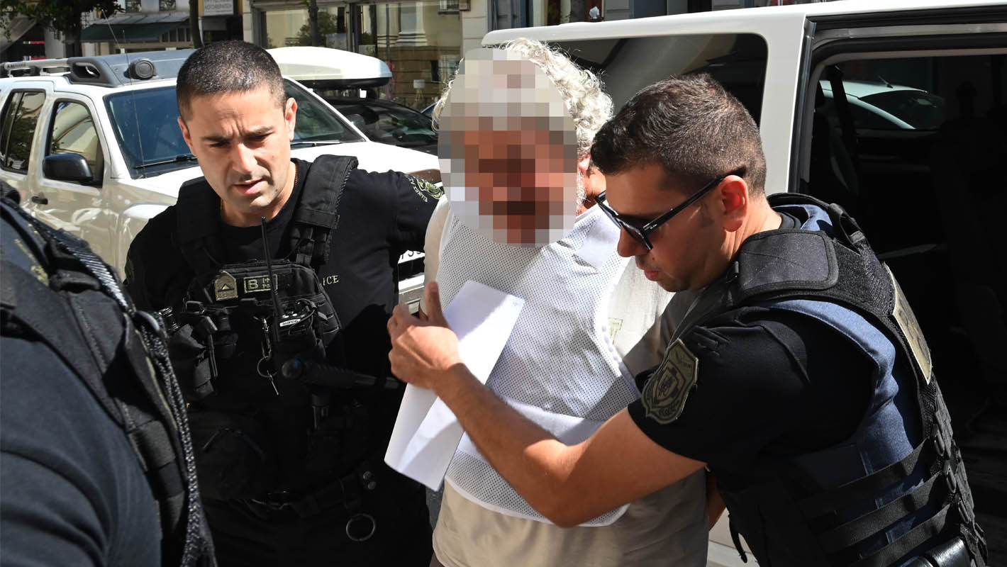 Στο Αυτόφωρο ο Τζέιμς Δαλαμάγκας: Ποιοι άλλοι κάθονται μαζί του στο εδώλιο