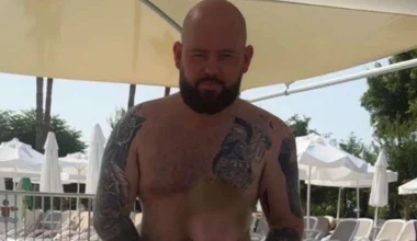 Μπέλφαστ: Τατουάζ με Σπαρτιάτη πολεμιστή έχει στο στήθος του ο 32χρονος που ακινητοποίησε τον Σουδανό
