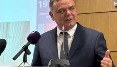 Διδασκάλου: Ισχυρίζεται ότι η παραίτησή του δεν σχετίζεται με το σκάνδαλο  της Πολεοδομίας.