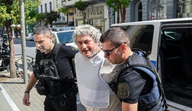 Τζέιμς Δαλαμάγκας: «Έκανα μάθημα αγγλικών σε παιδιά»