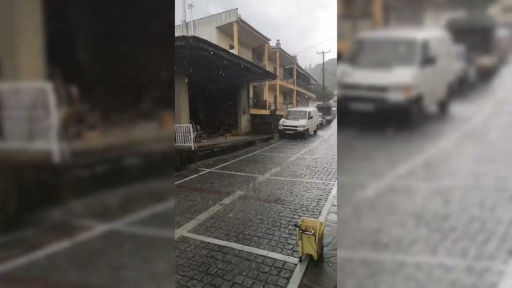 Βίντεο: Σφοδρή χαλαζόπτωση στη Θήβα μέσα στον Ιούνιο