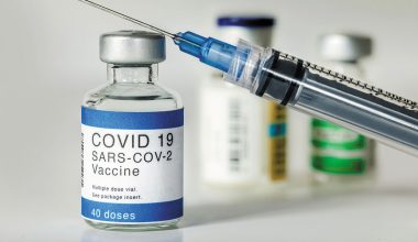 Αμερικανός επιδημιολόγος: «Τα εμβόλια κατά Covid σκότωσαν περισσότερους Αμερικανούς από ότι όλοι οι πόλεμοι μαζί»!