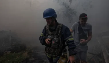 Βίντεο: Μάχες από σπίτι σε σπίτι στην Κονσταντινόφκα