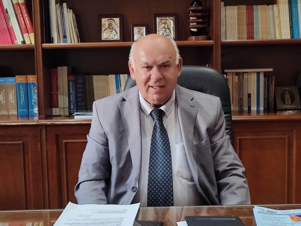 Συνελήφθη ο δήμαρχος Γρεβενών στο πλαίσιο της αυτόφωρης διαδικασίας μετά από μήνυση εργαζόμενης του δήμου