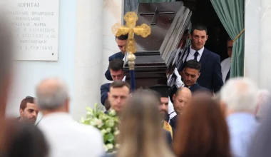 Θλίψη στο τελευταίο «αντίο» στον δημοσιογράφο Ν.Σερβετά (φωτο)
