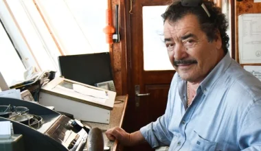 Πένθος στις Κυκλάδες: «Έφυγε» από τη ζωή σε ηλικία 68 ετών ο θρυλικός καπετάν Γιάννης Σκοπελίτης