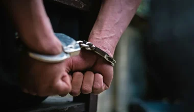 Θεσσαλονίκη: Xειροπέδες σε 53χρονο Αλβανό που καταζητούνταν για συμμετοχή σε εγκληματική οργάνωση