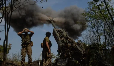Ραγδαία ρωσική προέλαση στο Ντονμπάς και εκκένωση βιομηχανικών πόλεων από το Κίεβο