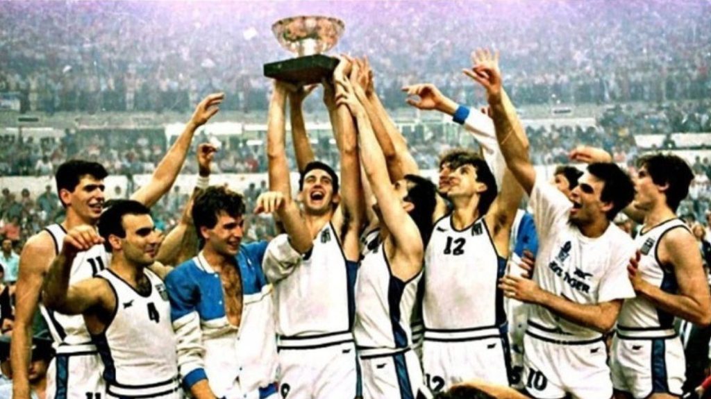 39 χρόνια από το έπος του ’87: Όταν ο Νίκος Γκάλης οδήγησε την Ελλάδα στην κορυφή της Ευρώπης (βίντεο)