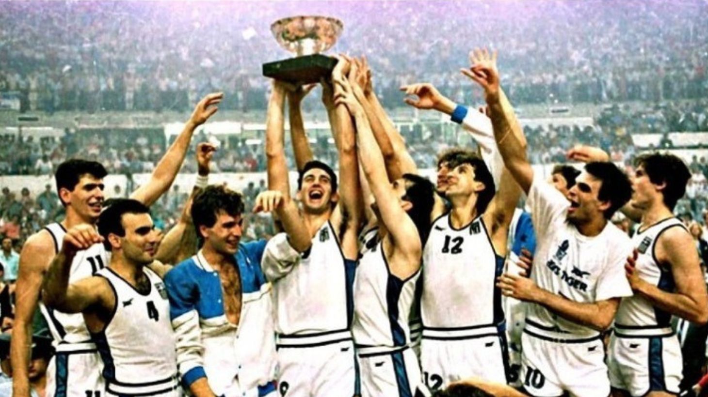 39 χρόνια από το έπος του ’87: Όταν ο Νίκος Γκάλης οδήγησε την Ελλάδα στην κορυφή της Ευρώπης (βίντεο)