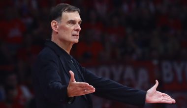 Αυτό είναι το αυτοκίνητο αξίας 30.000 ευρώ που οδηγά ο Γ.Μπαρτζώκας και δεν το αποχωρίζεται – Δείτε φωτογραφίες