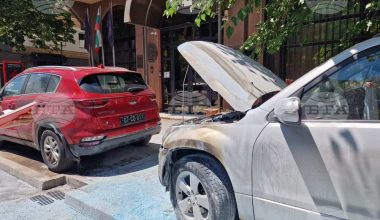 Σκόπια: Εμπρηστική επίθεση στα οχήματα δύο Βουλγάρων διπλωματών έξω από την πρεσβεία