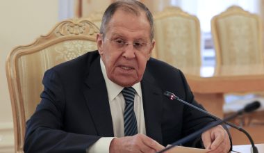 Σ.Λαβρόφ: «Οι υπολογισμοί της Ευρώπης ότι η Ρωσία μπορεί να λάβει τελεσίγραφα είναι απατηλοί!»