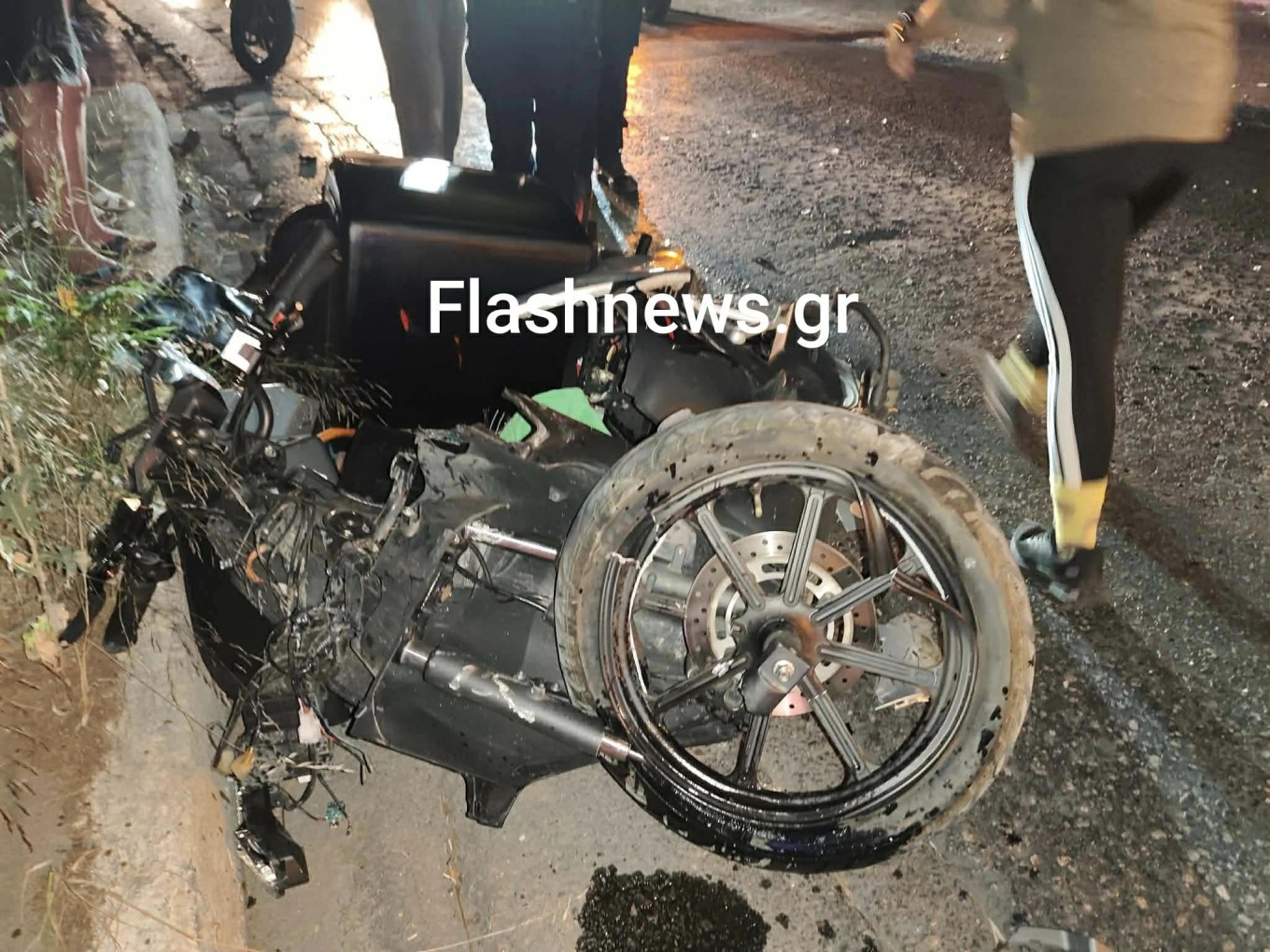 Σοβαρό τροχαίο στα Χανιά: Συνελήφθη ο οδηγός που διέλυσε το μηχανάκι διανομέα, τον τραυμάτισε και ήθελε να φύγει