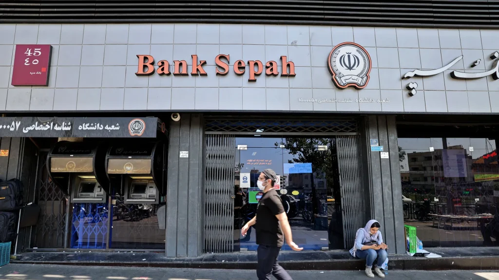 WSJ: Οι ΗΠΑ αποδεσμεύουν  100 δισ.$  στο  Ιράν και  χρηματοδότηση μαμούθ  300 δισ.!
