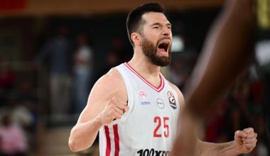 Δείτε την αποχαιρετιστήρια ανάρτηση του Ολυμπιακού για τον Άλεκ Πίτερς: «Είσαι και θα είσαι πάντα ένας από εμάς»
