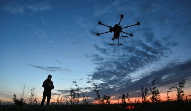 Βίντεο: H στιγμή που ουκρανικό drone κτυπά ρωσικό διυλιστήριο πετρελαίου στη Μόσχα