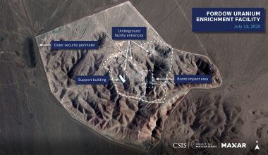 Bloomberg: Ο Τραμπ υπογράφει χειρότερη συμφωνία για τα πυρηνικά του Ιράν από αυτή του Ομπάμα