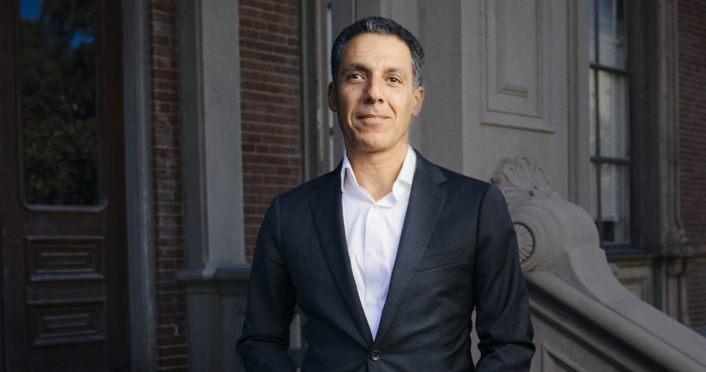 Ο κορυφαίος ειδικός στα deepfakes προειδοποιεί: «Σε 1-2 χρόνια η όρασή μας θα είναι άχρηστη»!