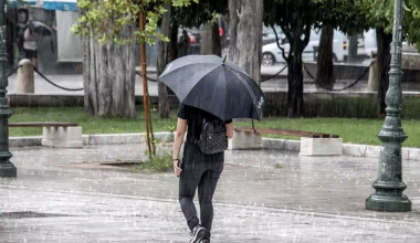 «Έρχονται» βροχές και καταιγίδες: Οι περιοχές που θα επηρεαστούν – Η πρόγνωση μέχρι την Κυριακή