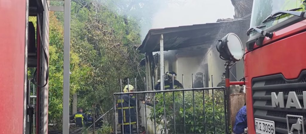 Σοκ στα Γρεβενά: Απανθρακωμένη σορός μετά από πυρκαγιά σε οικία στον Δεσπότη (βίντεο)