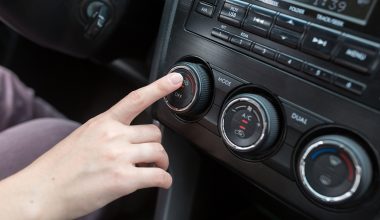 Τι να κάνετε για να μην μυρίζει το air condition του αυτοκινήτου σας – Τι προτείνουν οι ειδικοί