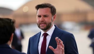 Ο Τζέι Ντι Βανς αποκάλυψε μέχρι πότε θα είναι υπογεγραμμένο το κείμενο συμφωνίας μεταξύ ΗΠΑ και Ιράν