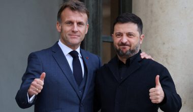 Γαλλία: Ο «κρυφός» διάλογος Ε.Μακρόν – Β.Ζελένσκι στο περιθώριο της συνόδου της G7 – Η αναφορά στον Ν.Τραμπ
