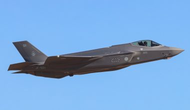 Η Φινλανδία αγοράζει «έξυπνες» βόμβες για τα F-35
