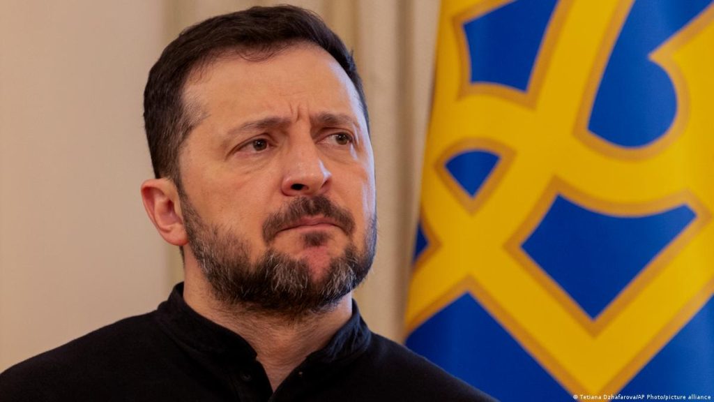 Ο Ζελένσκι απειλεί τον Λουκασένκο: «Πάρε τους αναμεταδότες από τα σύνορα αλλιώς  θα το κάνουμε εμείς»!