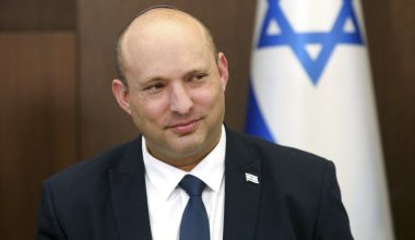Πρώην Ισραηλινός πρωθυπουργός: «Θα πολεμήσω το Ιράν μέχρι να πάψει να είναι απειλή και να απελευθερωθεί ο λαός του»