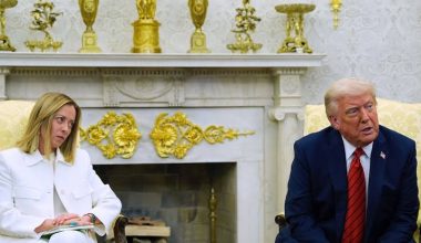 Τ.Μελόνι κατά Ν.Τραμπ: «Ούτε εγώ ούτε η Ιταλία παρακαλάμε κανέναν» – Ακύρωσε το ταξίδι ο Α.Ταγιάνι (βίντεο)