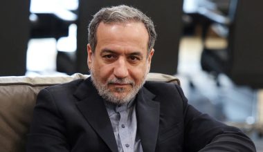 Αμπάς Αραγτσί: «Το Ισραήλ θέλει διαρκή πόλεμο στη Μέση Ανατολή»