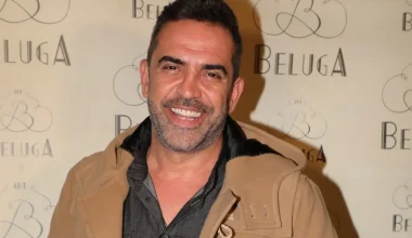 Ο παρουσιαστής Σ.Κωνσταντινίδης τα λέει «έξω από τα δόντια»: «Οι νέοι παρατάνε το πανεπιστήμιο για να ζήσουν»