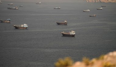 Το Ιράν κλείνει ξανά τα Στενά του Ορμούζ! – Καταγγέλλει παραβίαση της συμφωνίας από ΗΠΑ και Ισραήλ