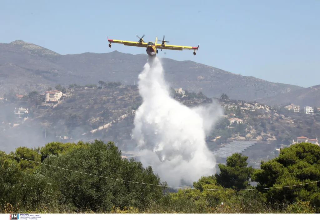 Κορινθία: Υπό έλεγχο οι φωτιές σε Αγγελόκαστρο και Άνω Αλμυρή (upd)