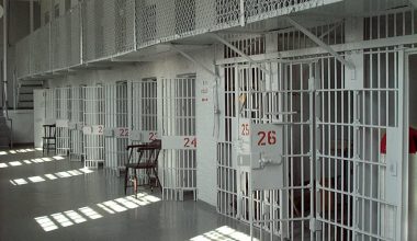 Εντατικοί έλεγχοι στις φυλακές Αγίου Στεφάνου: Eντοπίστηκαν κινητά τηλέφωνα και ναρκωτικές ουσίες