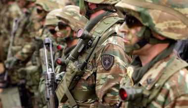 ΠΟΜΕΝΣ: «Επιστροφή ποσού δύο ενοικίων και στους εν ενεργεία στρατιωτικούς»
