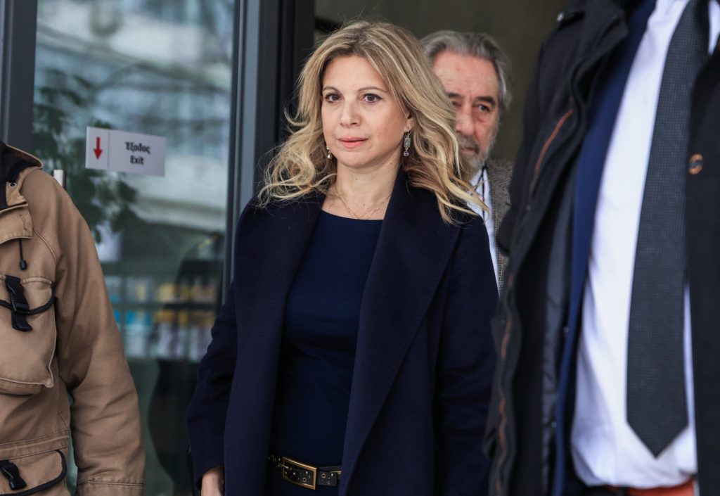 Στην Αιόλου τα γραφεία της Ελπίδας της Μ.Καρυστιανού