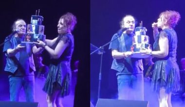 Η Ελένη Ράντου έκανε έκπληξη στον Βασίλη Παπακωνσταντίνου επί σκηνής για τα 76α γενέθλιά του (βίντεο)