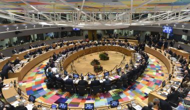 Αναβάλλεται η προγραμματισμένη σύνοδος κορυφής ΕΕ – Βρετανίας μετά την παραίτηση Κ.Στάρμερ