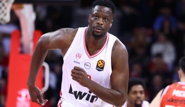 Ολυμπιακός: Συγκινητικό αντίο του Μ.Φαλ μετά από πέντε χρόνια (φωτο)