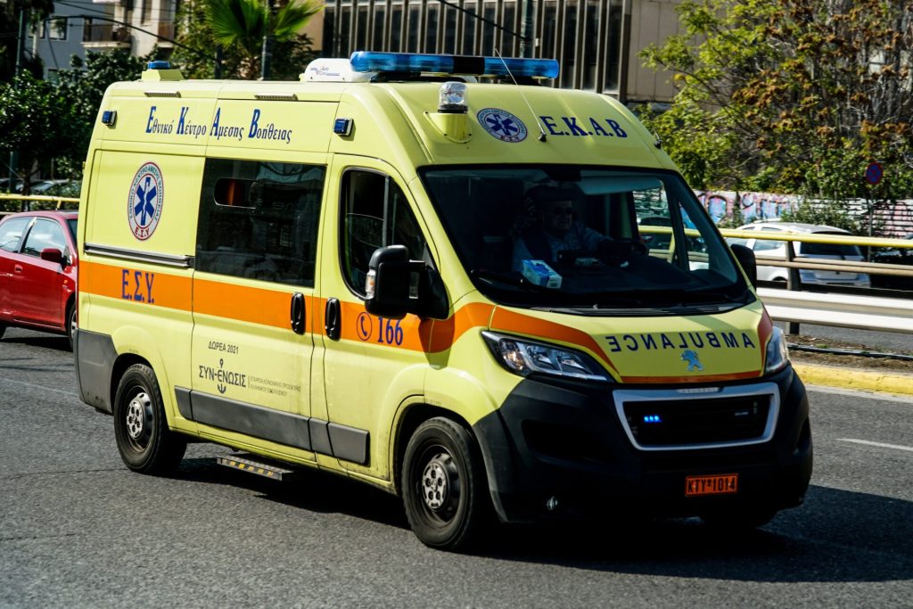 Τροχαίο δυστύχημα στην Αγία Παρασκευή: IX αυτοκίνητο παρέσυρε και τραυμάτισε θανάσιμα πεζή