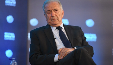 Δ.Αβραμόπουλος: Άρση ασυλίας και μετάβαση στις Βρυξέλλες για να εκτελεστεί το ένταλμα σύλληψης του βουλευτή της ΝΔ