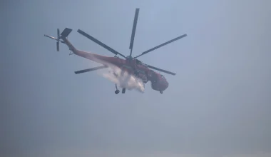 Σπάτα: Φωτιά κοντά στο αεροδρόμιο «Ελευθέριος Βενιζέλος» – Επιχειρούν και εναέρια μέσα
